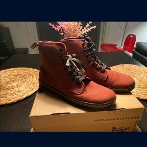 Dr.Marten Shoreditch Cherry Red Womens 8